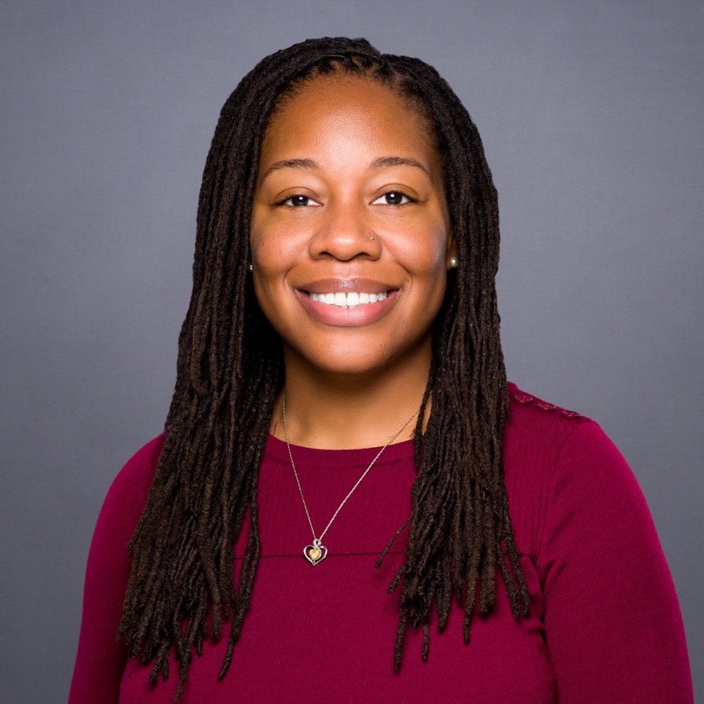 Meet your Posher, Monie